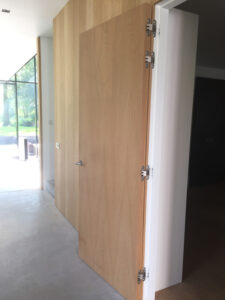 Project_ shoppen_Beslag_eiken_zwaredeur