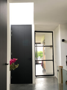 project_ontwerp.zwarte_deur_taatsdeur_aluJPG