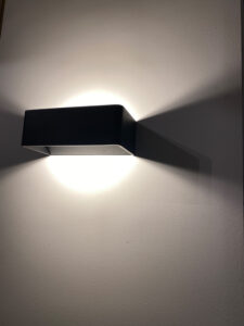 project_verlichting_zwart_opbouw_wand